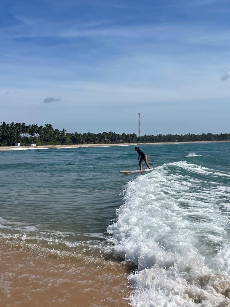 arugam bay surf lesson